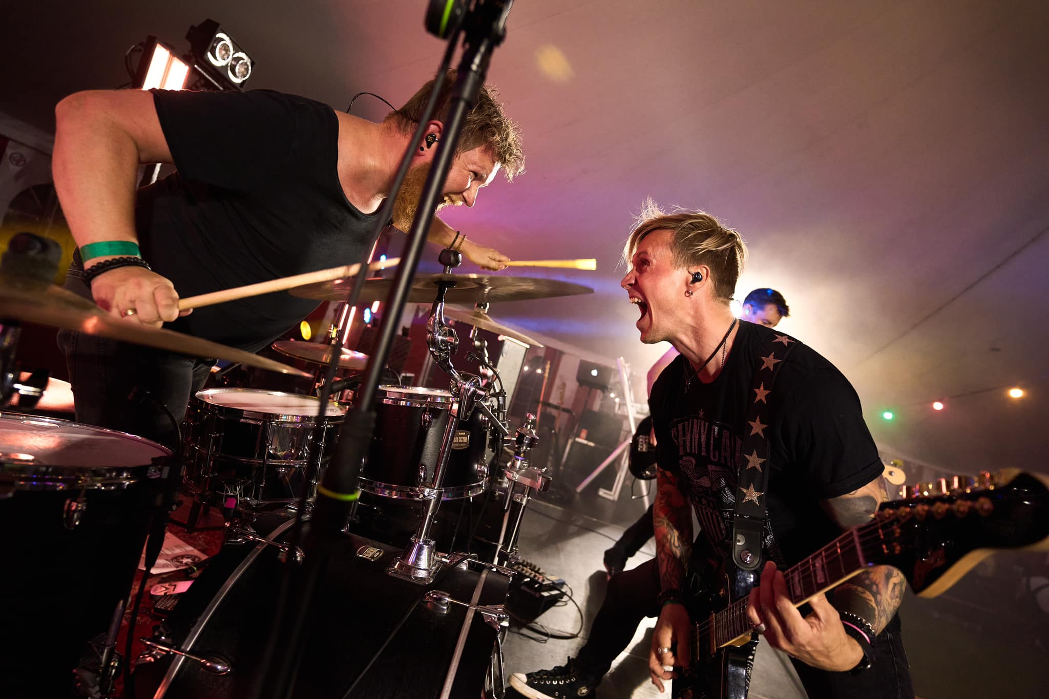 Linum IEM cables in action